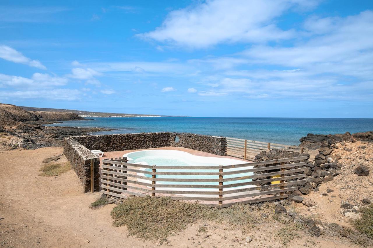 Playa Marina Eco Beach And Pool Bungalow Mala View Arrieta  Εξωτερικό φωτογραφία